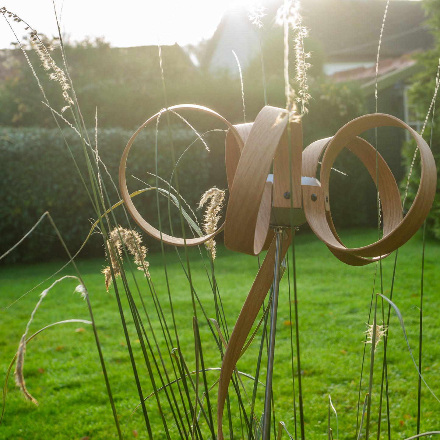 Staked Bird Feeder Spiral