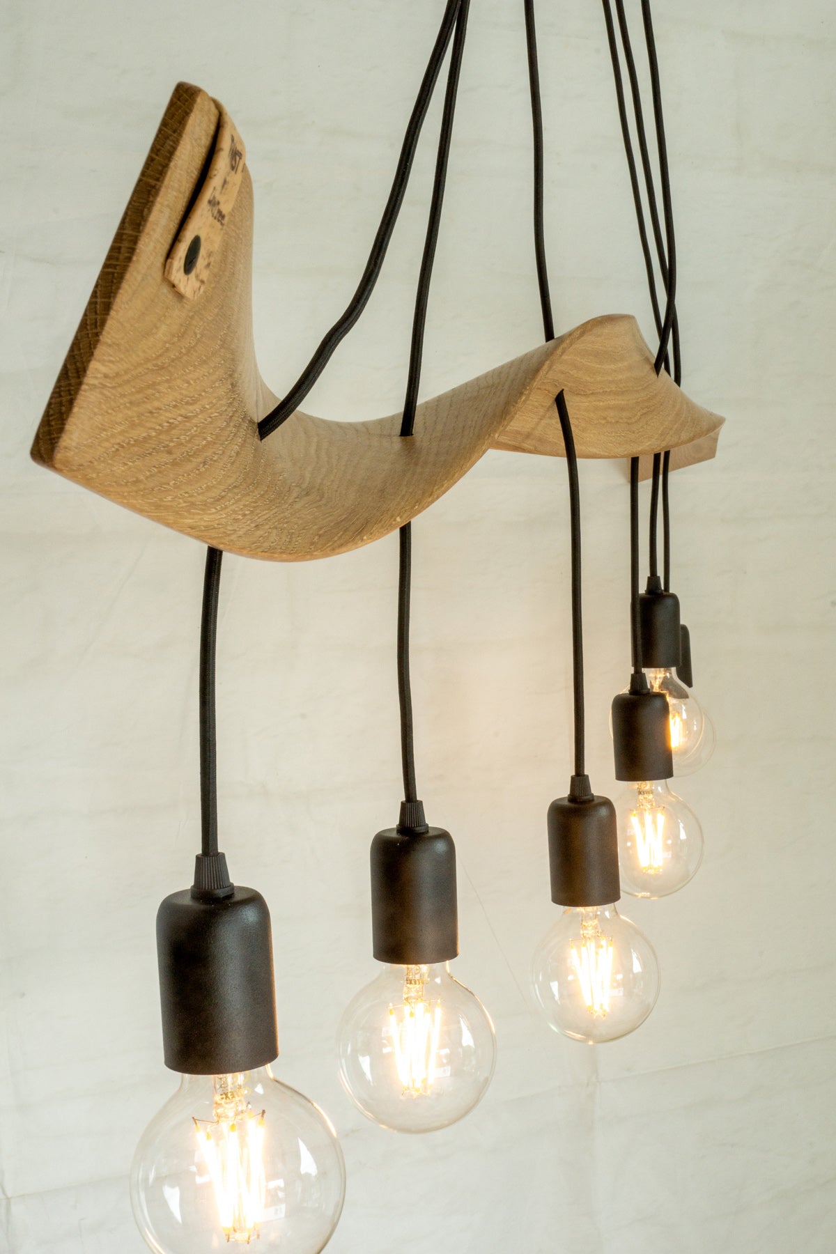 Dining room pendant light. LayerTree.