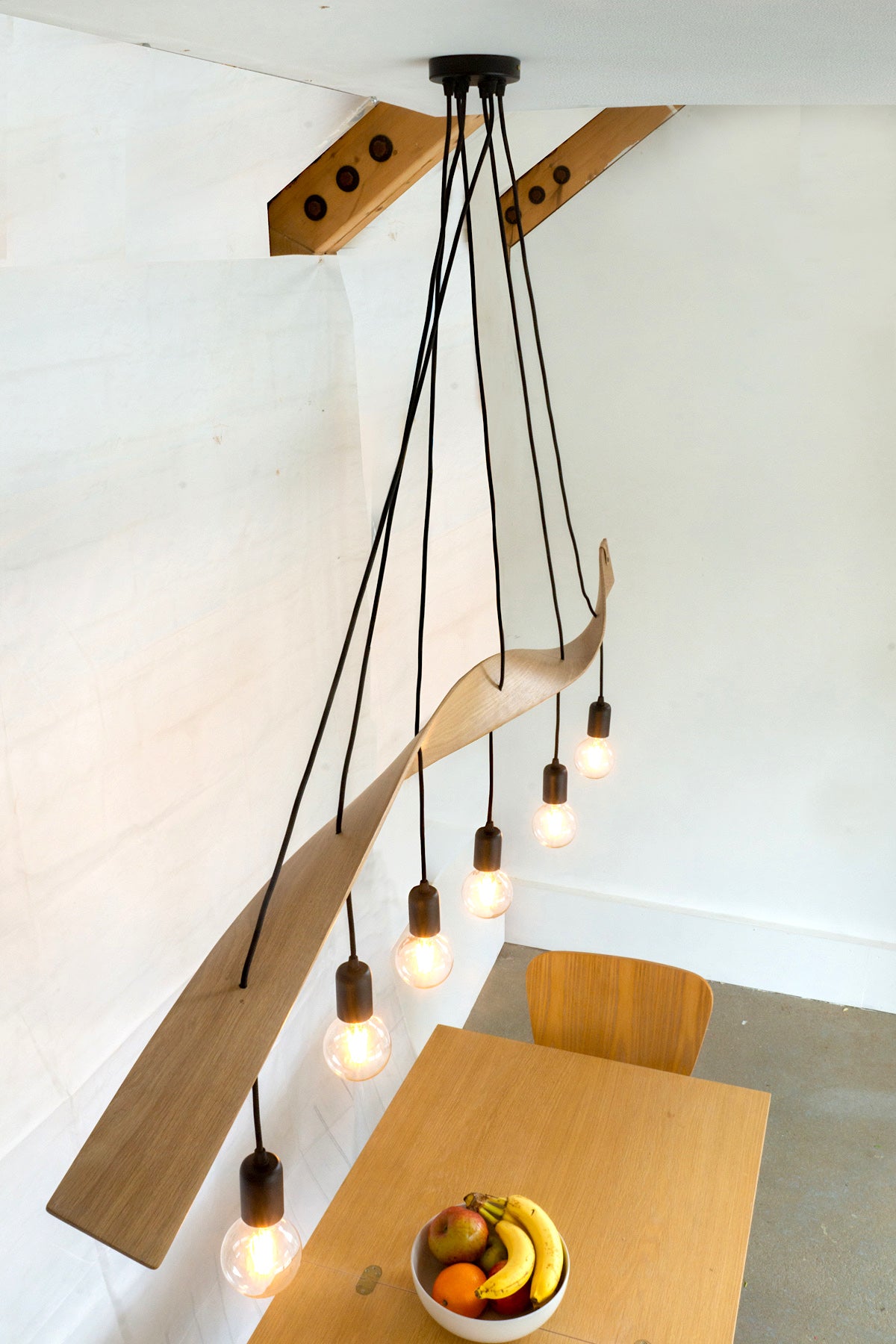 Pendant Lights Over Dining Table. LayerTree.